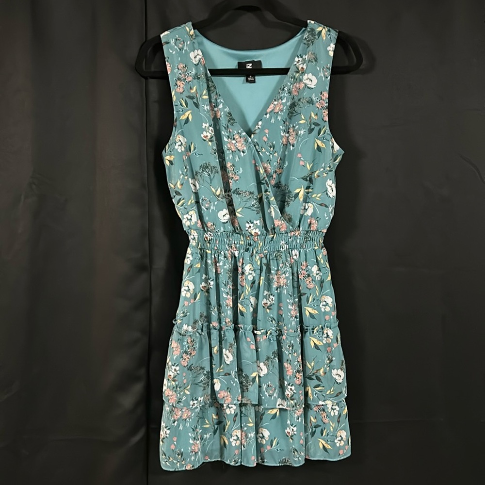 IZ Byer Junior Women’s Mini Floral Dress